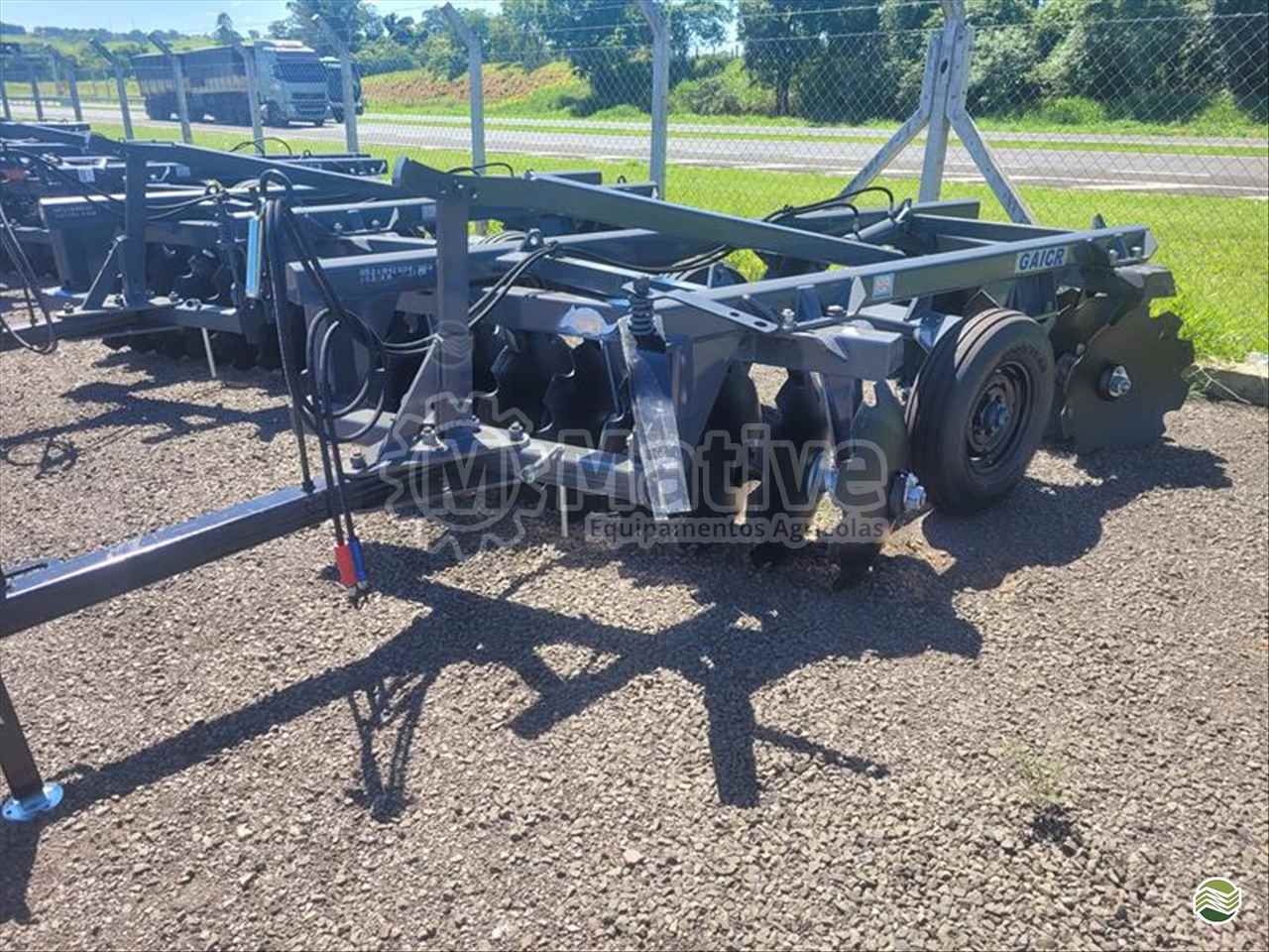 IMPLEMENTOS AGRICOLAS GRADE ARADORA ARADORA 16 DISCOS Mative Equipamentos Agrícolas  MARTINOPOLIS SÃO PAULO SP